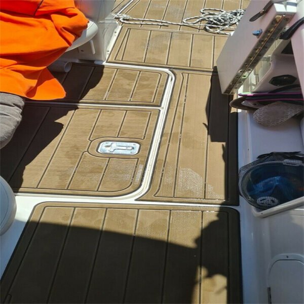 2004 Four Winns 248 Vista Swim Platform Cockpit DuraEVA Boat flooring EVA Flooring www.durabritelight.com