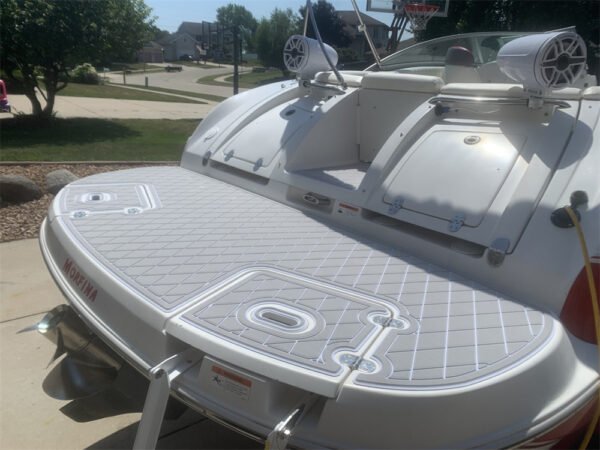 Four Winns boat eva flooring from DuraSport www.durabritelight.com 06