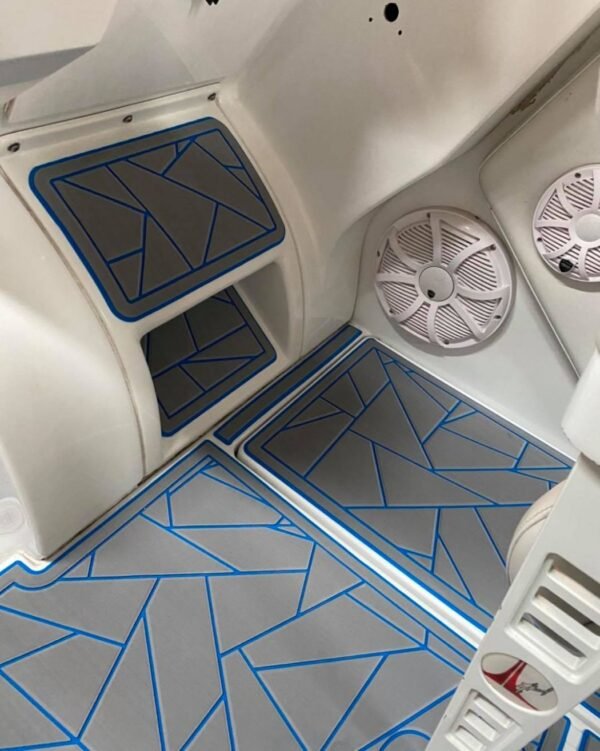 Baja boat eva flooring from DuraSport www.durabritelight.com 05