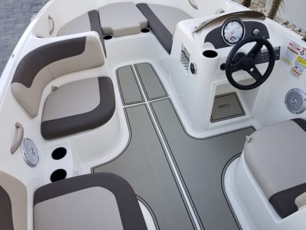 Bayliner boat eva flooring from DuraSport www.durabritelight.com 02