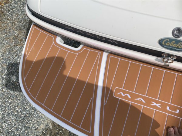 Maxum boat eva flooring from DuraSport www.durabritelight.com 05