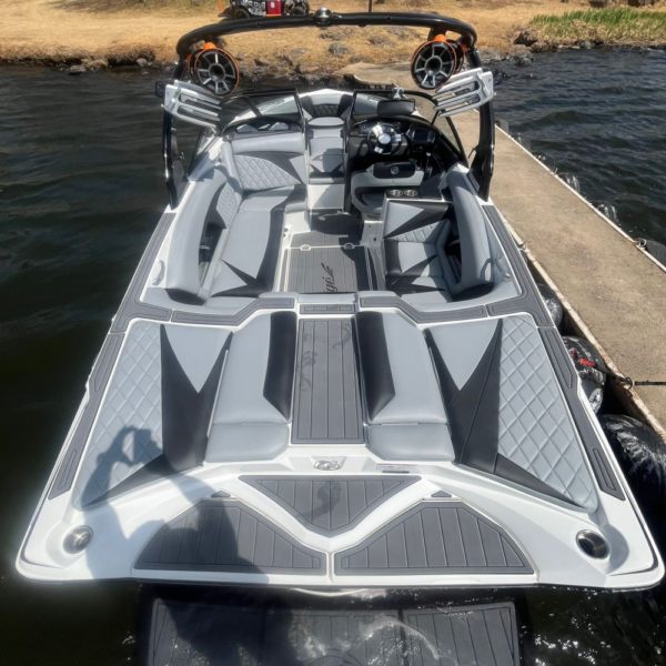Tige boat eva flooring from DuraSport www.durabritelight.com 03
