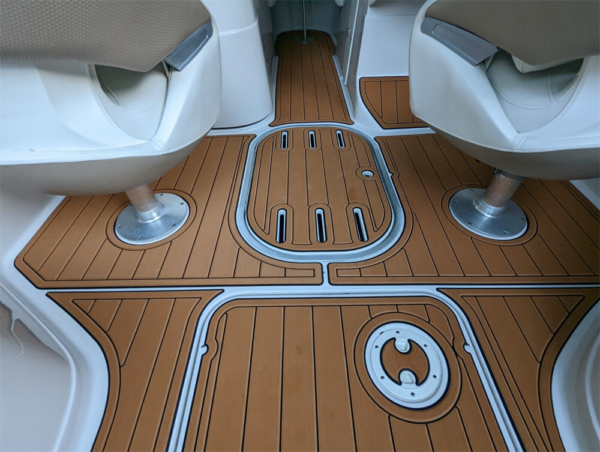 17A (1) 2005 Four Winns Horizon 230 Swim Platform Cockpit DuraEVA Boat flooring EVA Flooring www.durabritelight.com