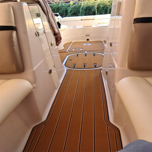 17A (1) 2005 Four Winns Horizon 230 Swim Platform Cockpit DuraEVA Boat flooring EVA Flooring www.durabritelight.com