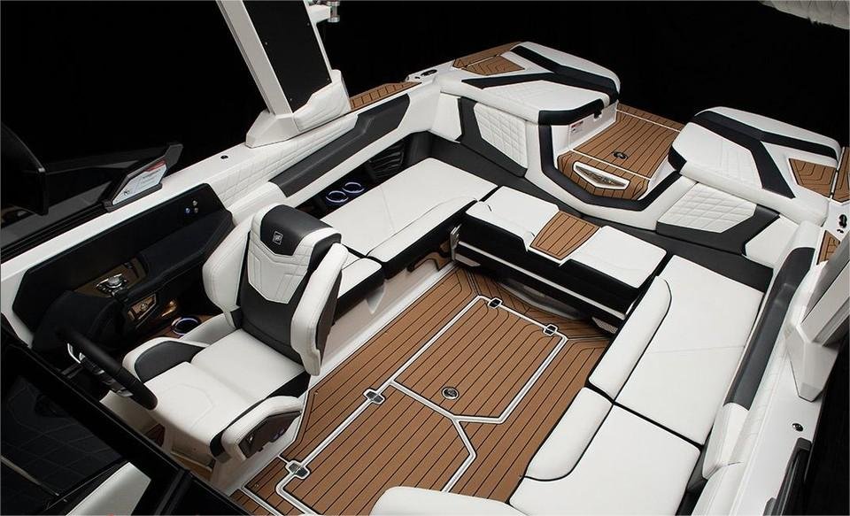 Boat Deck Mats All color from Durasport www.durabritelight.com